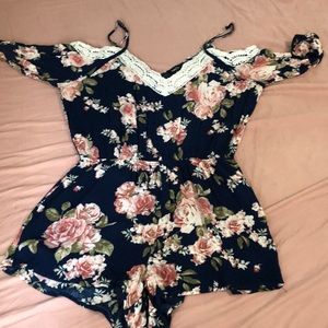 Blue floral print one piece 🌸